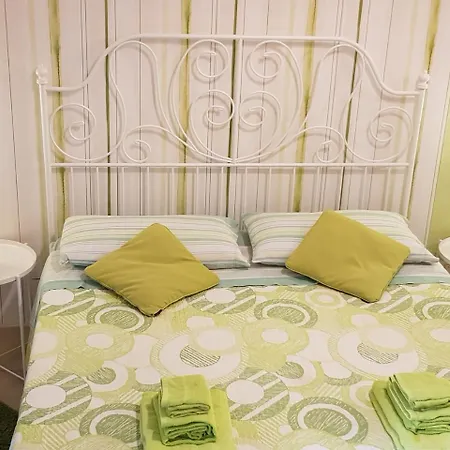 דירה In Centro סלרנו